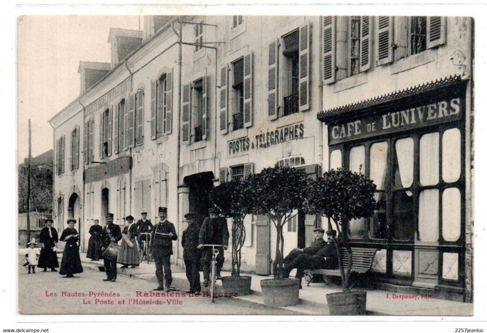 CP 65 - Rabastens De Bigorre La Poste . L'Hôtel De Ville Café De L'Univers Facteurs Et Tambour De Ville - Rabastens De Bigorre