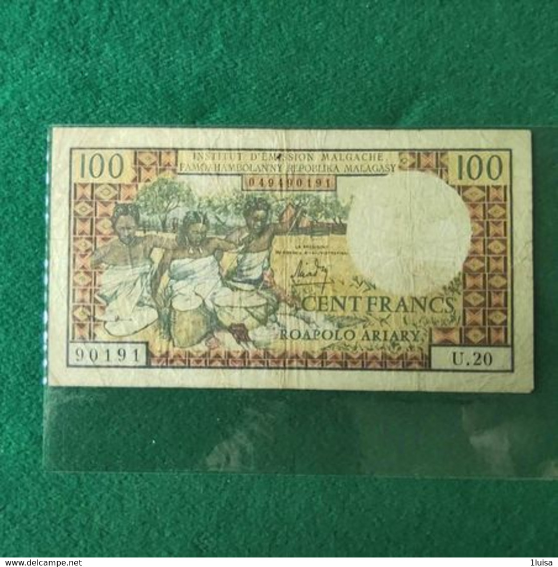 MADAGASCAR 100 Francs - Madagascar