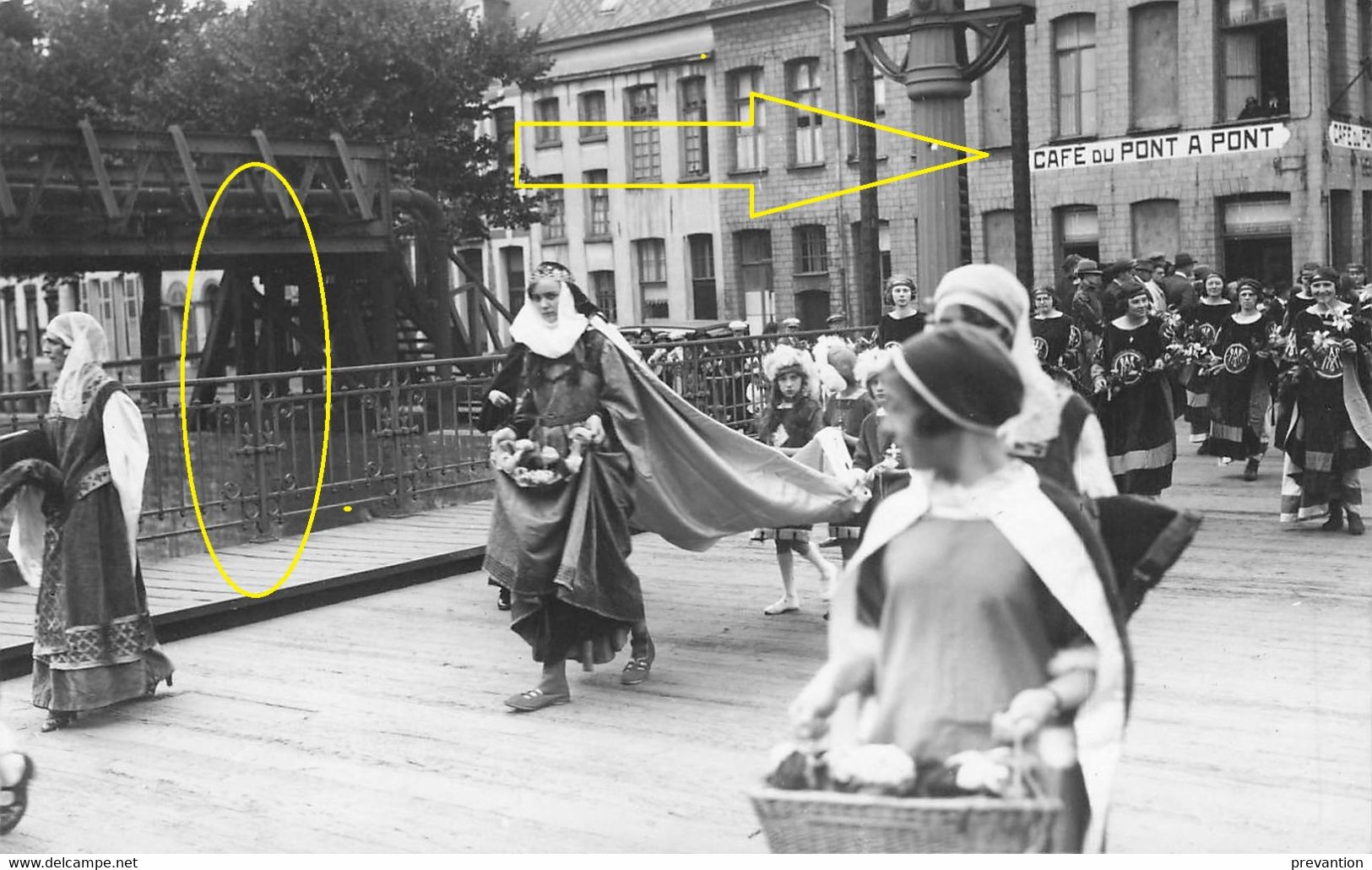 Photo Carte Procession à TOURNAI - Doornik