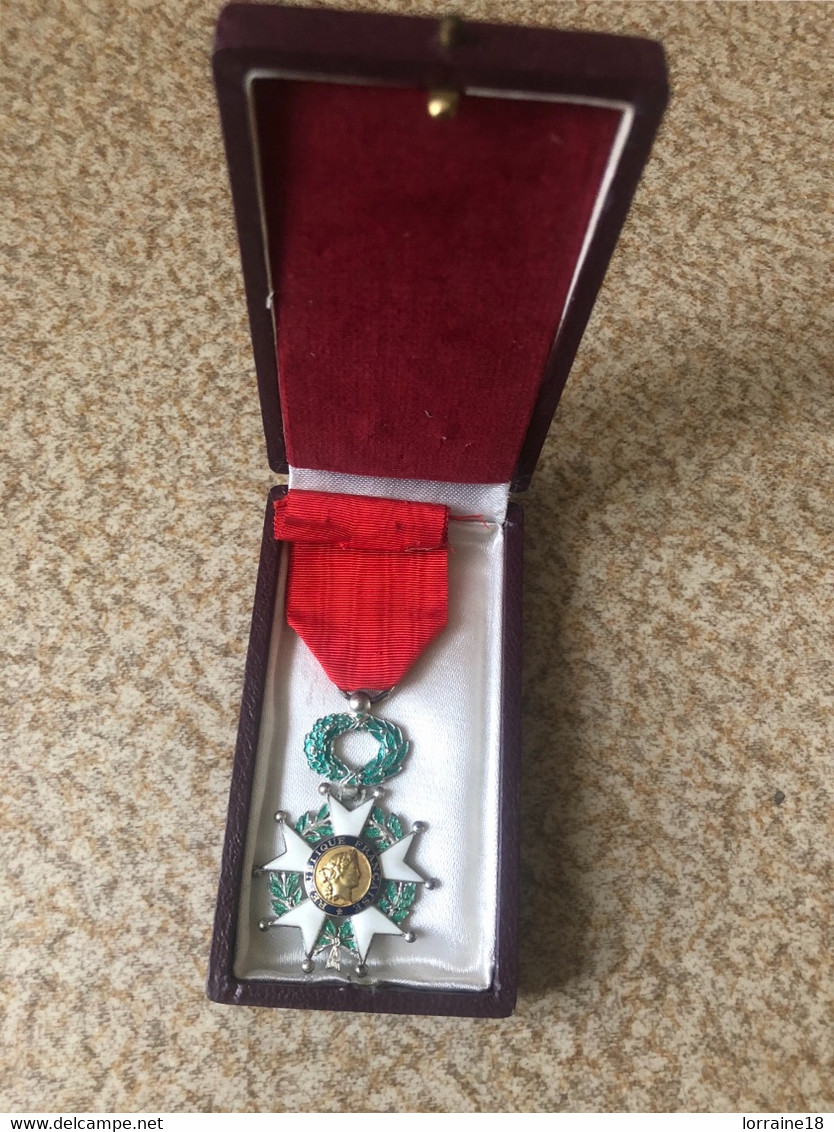 Légion D’honneur Dans Sa Boîte - Francia