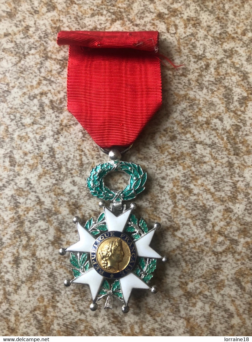 Légion D’honneur Dans Sa Boîte - Francia