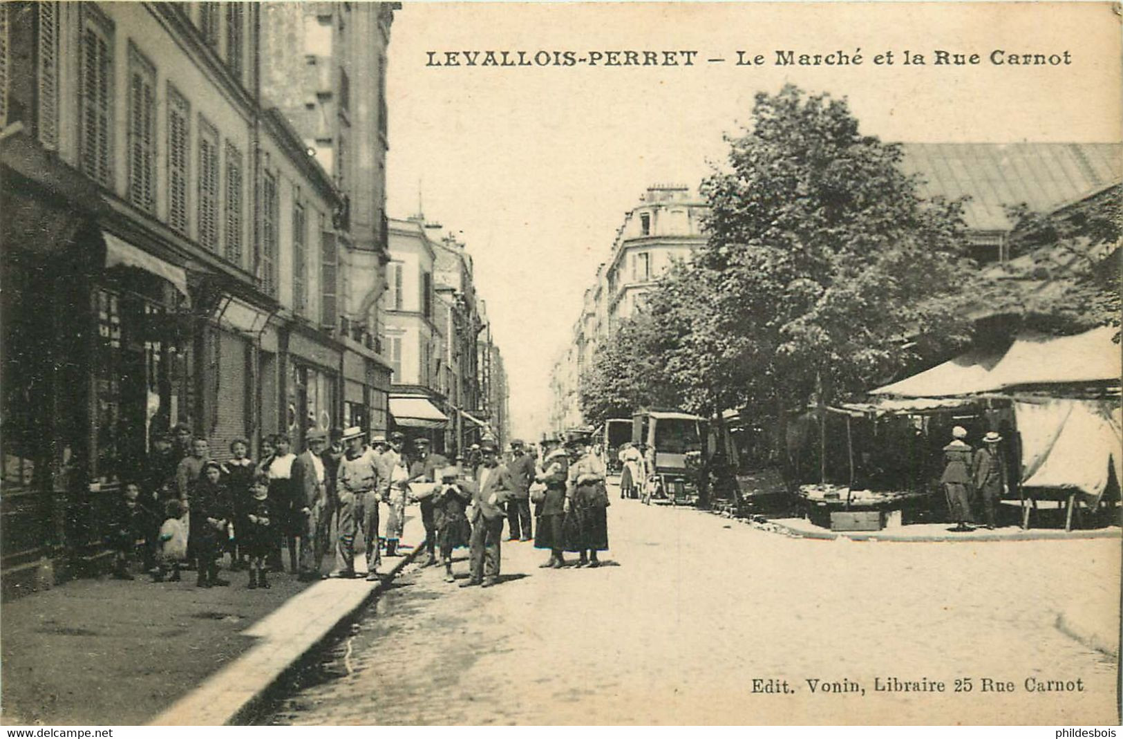 HAUTS DE SEINE   LEVALLOIS PERRET  Le Marché Et La Rue Carnot - Levallois Perret