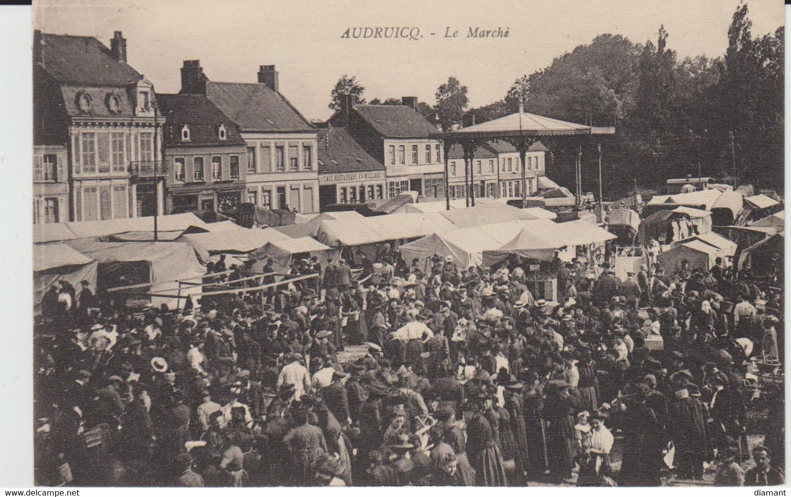 AUDRUICQ (62) - Le Marché - Bon état - Audruicq