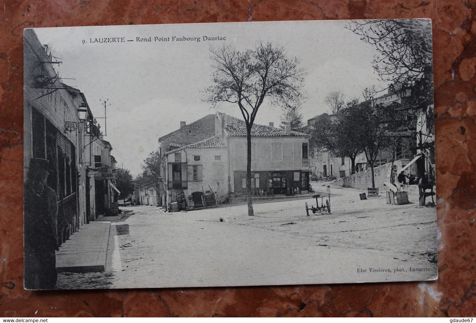 LAUZERTE (82) - ROND POINT FAUBOURG DAURIAC - Lauzerte