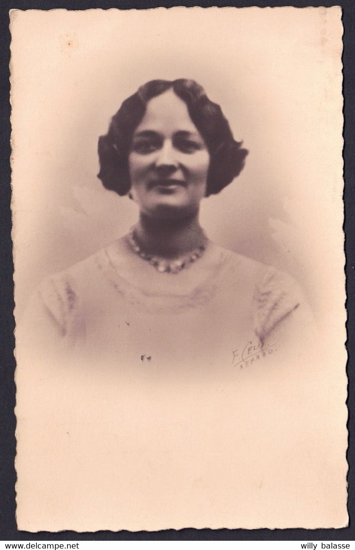 +++ Photo Carte - Foto Kaart - Phot. D'Art Celis - HERSTAL - LIEGE  - 1937 - Femme - Jeune Fille // - Herstal