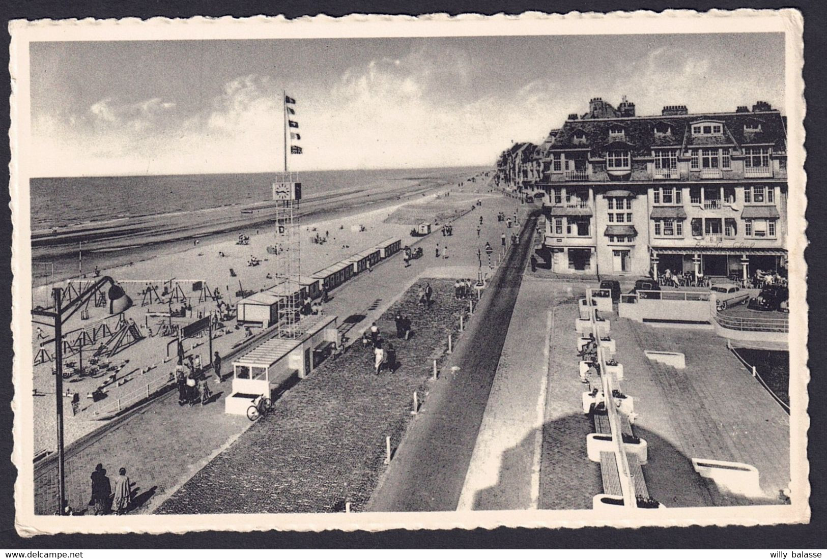 +++ CPA - WESTENDE - La Plage  // - Westende