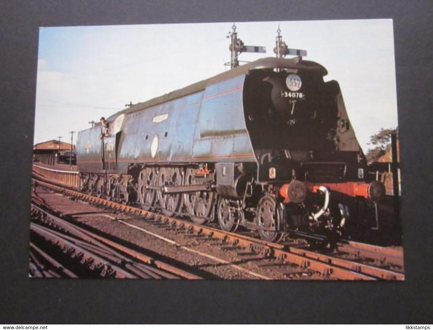 1981 DUNDEE AND NEWTYLE RAILWAY CO. 150th ANNIVERSARY LOCOMOTIVE POSTCARD. ( 02324 ) - Angus