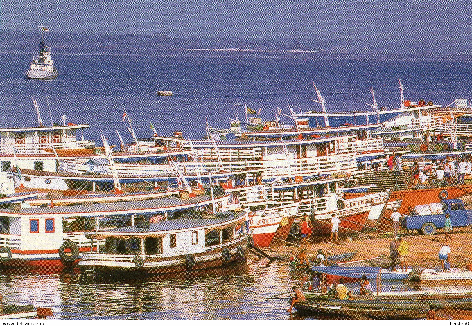 Manaus - Beira Do Rio Negro Conhecida Como " Baixa Da Egua " , Localizada No Bairro Do Educandos - Manaus