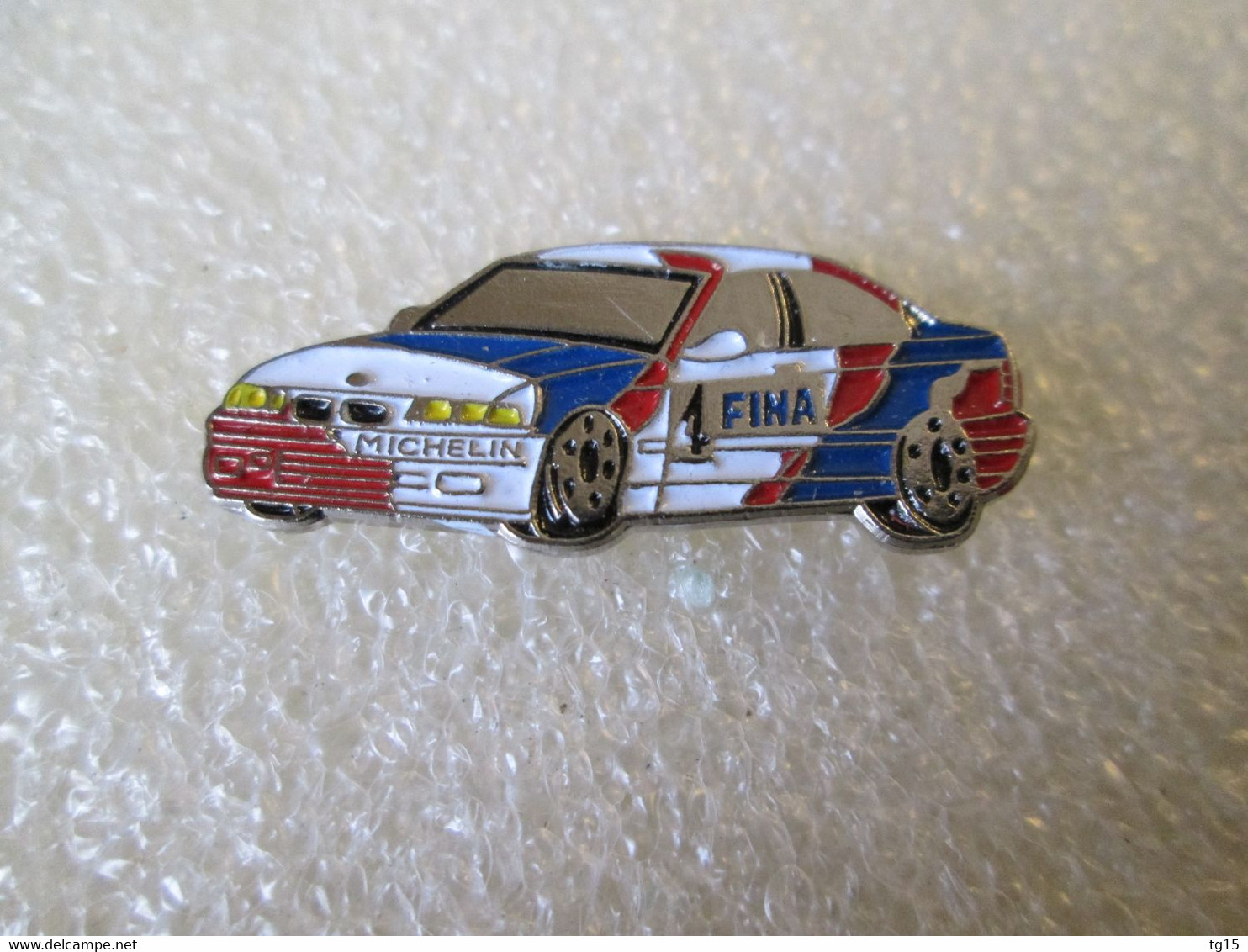 PIN'S    BMW  SUPERTOURISME  FINA - BMW