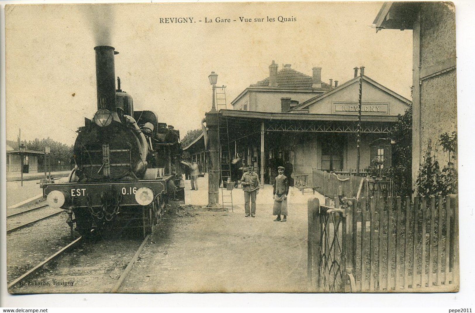 CPA 55 REVIGNY La Gare Vue Sur Les Quais Animation Bâtiments Locomotive Train - Revigny Sur Ornain