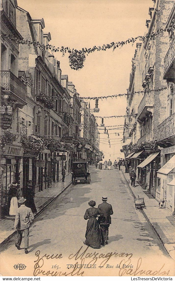 TROUVILLE - Rue De Paris - Correspondance D'aout 1919 - Rue Animée Et Fleurie - - Trouville