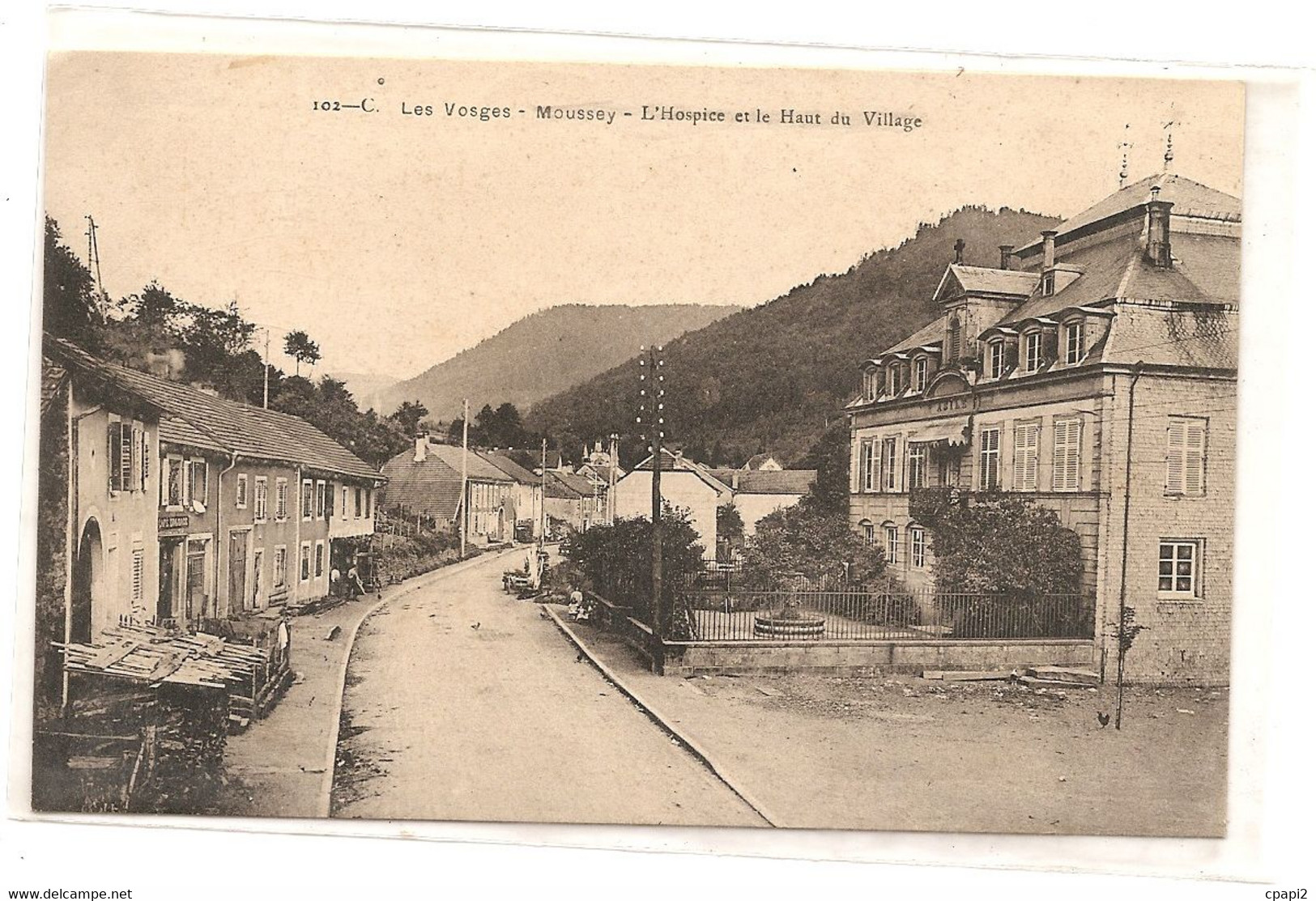 L'hospice Et Le Haut Du Village - Moussey