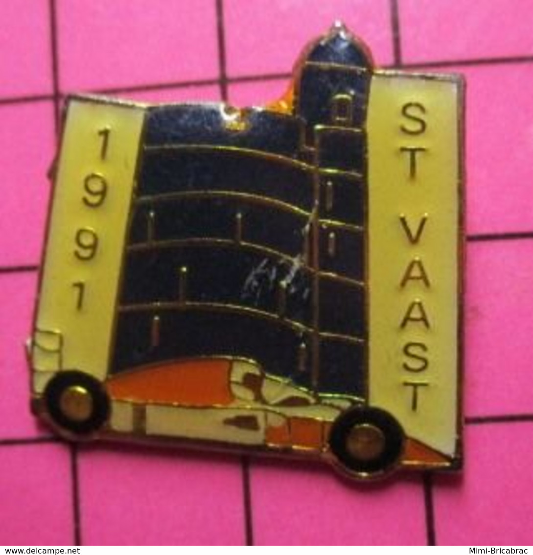 710g Pin's Pins / Beau Et Rare / THEME : AUTOMOBILES / F1 FORMULE 1 GRAND PRIX DE ST VAAST LA HOUGUE 1991 - F1