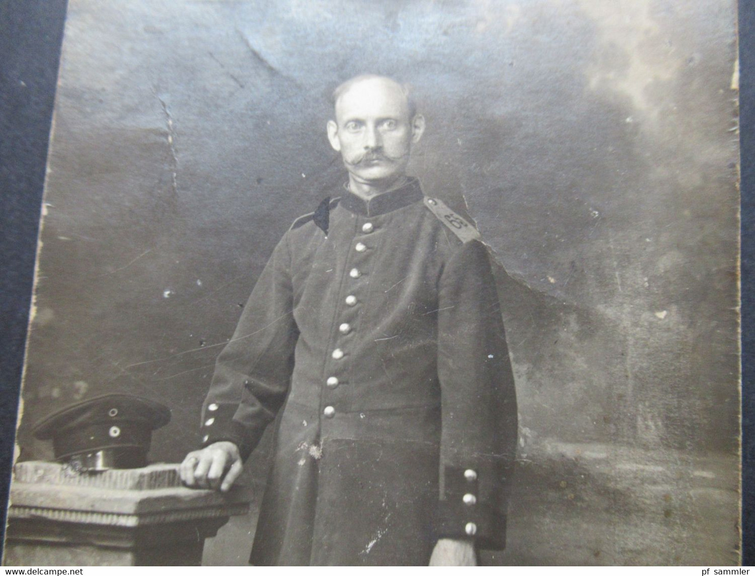 Foto AK Um 1910 Soldat In Uniform Schulterklappen Mit Nr.65 Photograph Johannes Capitain Vallendar, Hellenstr. 42 - Uniformi