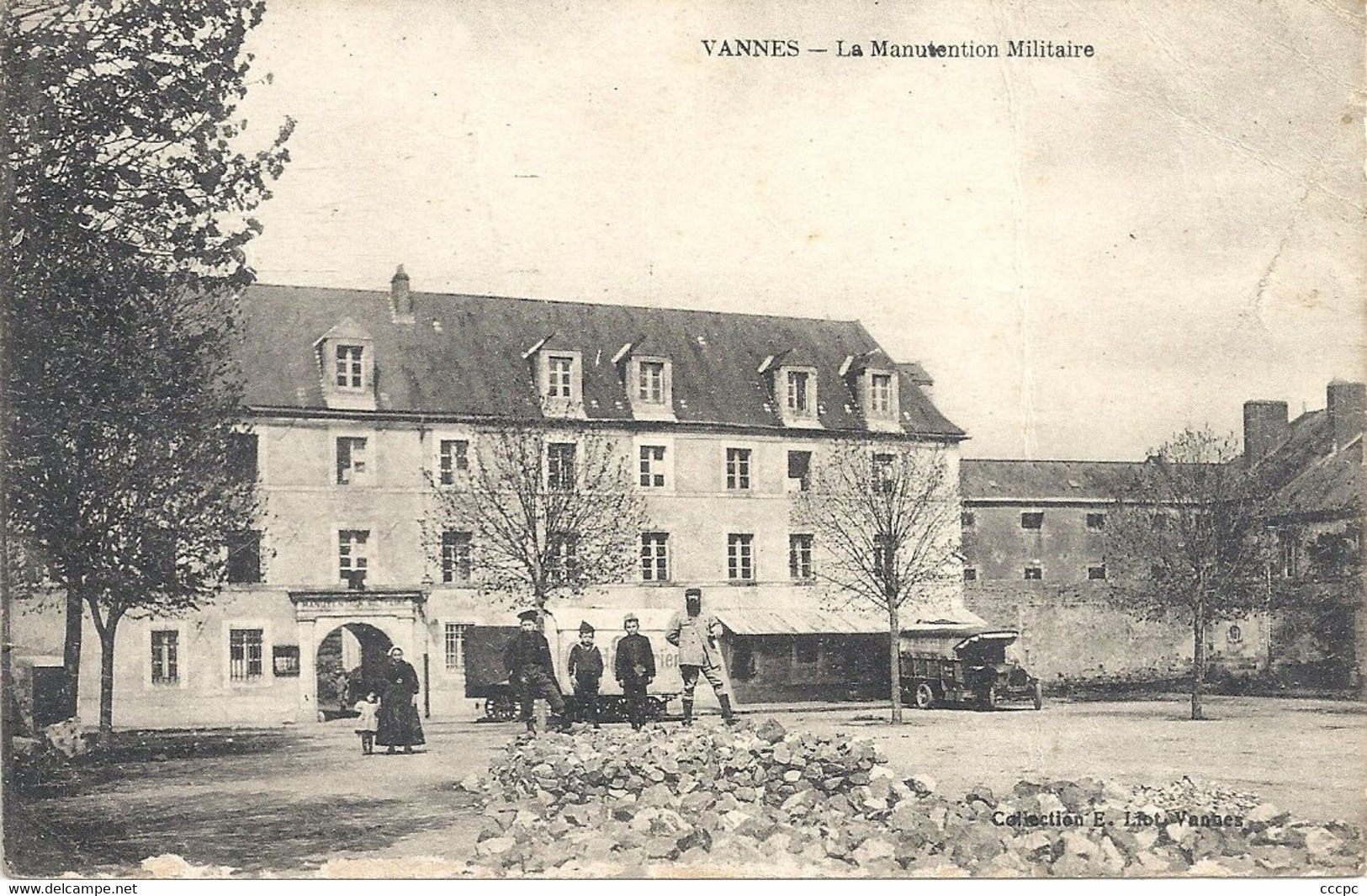 CPA Vannes La Manutention Militaire - Vannes