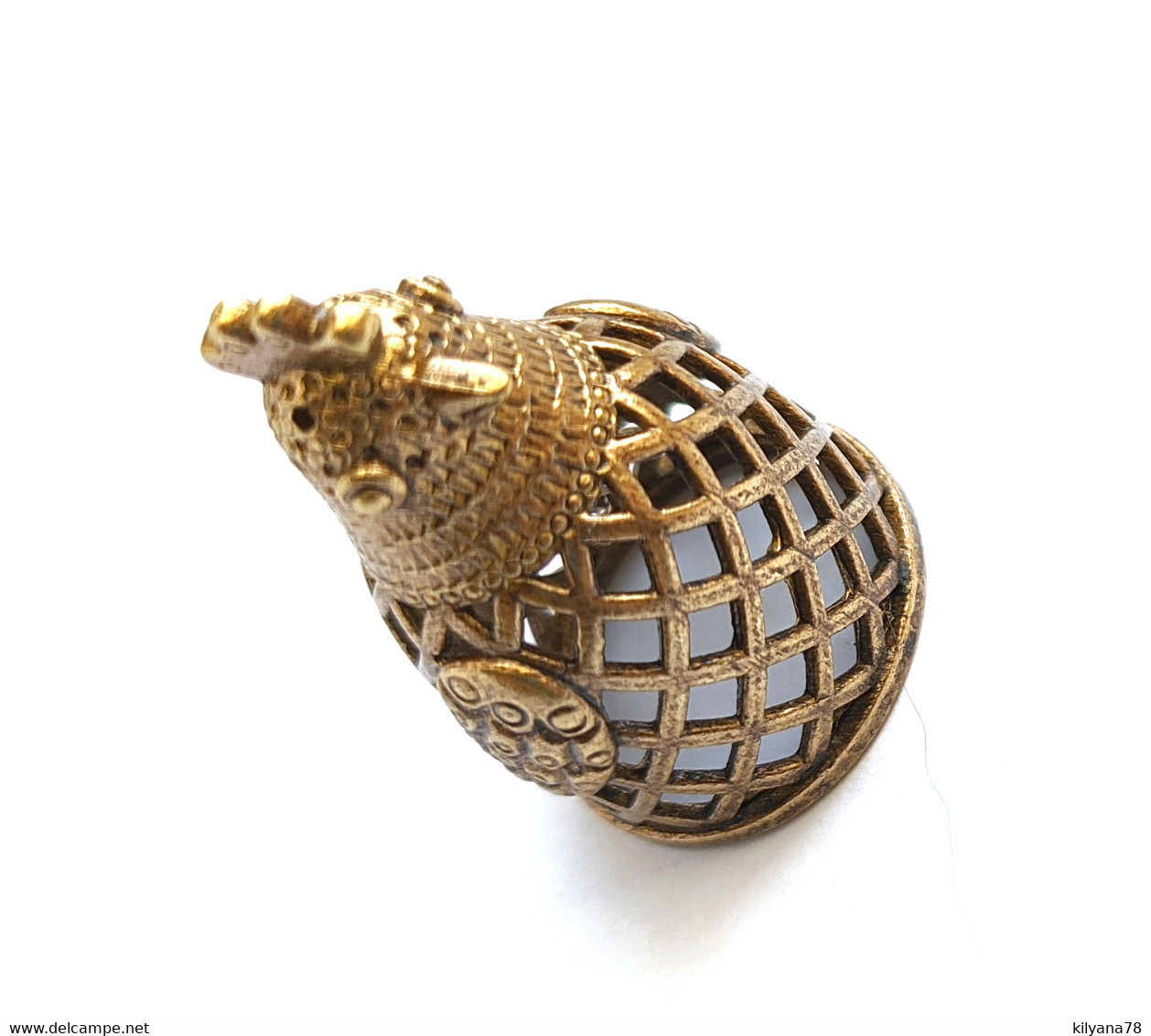 Thimble CHICKEN BIRD Hen Openwork Solid Brass Metal Russian Style Souvenir Collection - Dés à Coudre