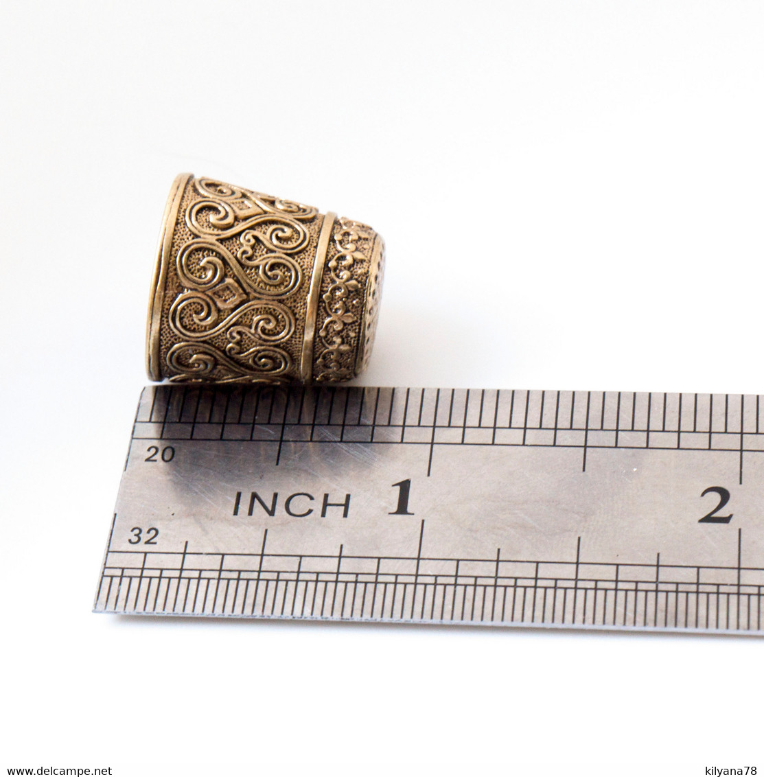Thimble FLORAL Ethnic Pattern Needlework Solid Brass Metal Russian Souvenir