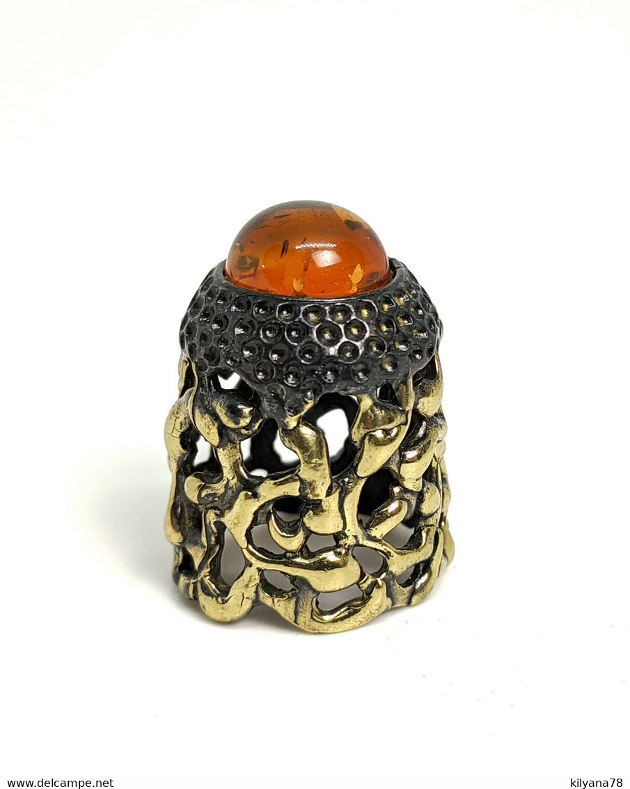 Thimble OPENWORK ART W/ Amber Two Tone Solid Brass Metal Russian Collectible - Dés à Coudre