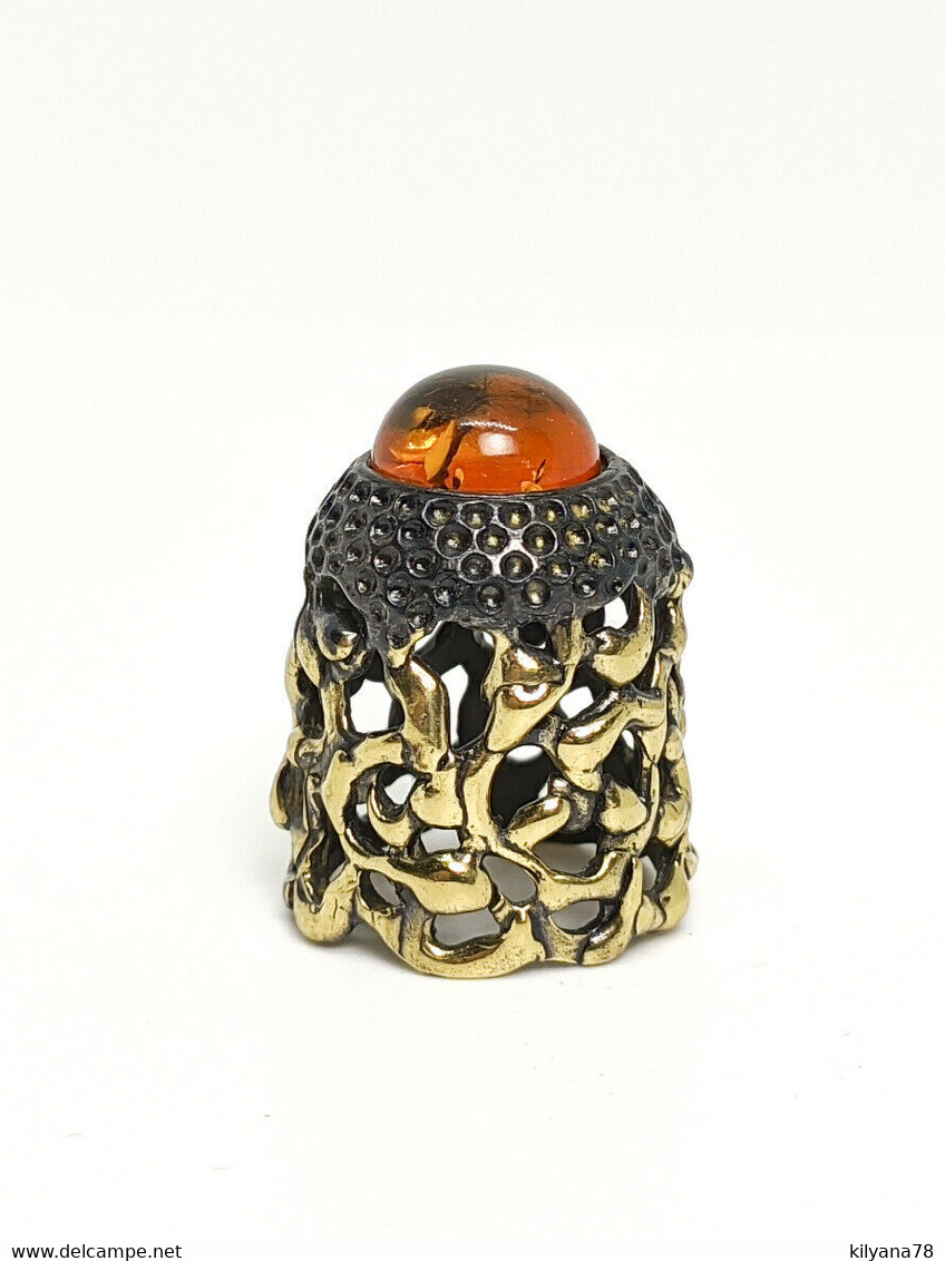 Thimble OPENWORK ART W/ Amber Two Tone Solid Brass Metal Russian Collectible - Dés à Coudre