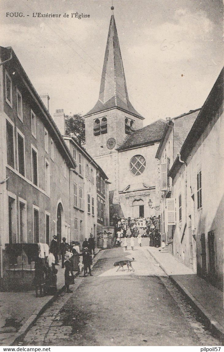 54 - FOUG - L'Exterieur De L'Eglise - Foug