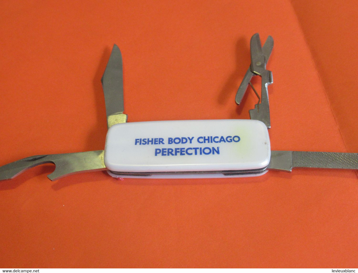 Automobile/ Couteau De Poche Publicitaire Multifonctions/FISHER BODY CHICAGO/ Perfection/ Ford/Personnalisé /1982   CP32 - Bottle Openers