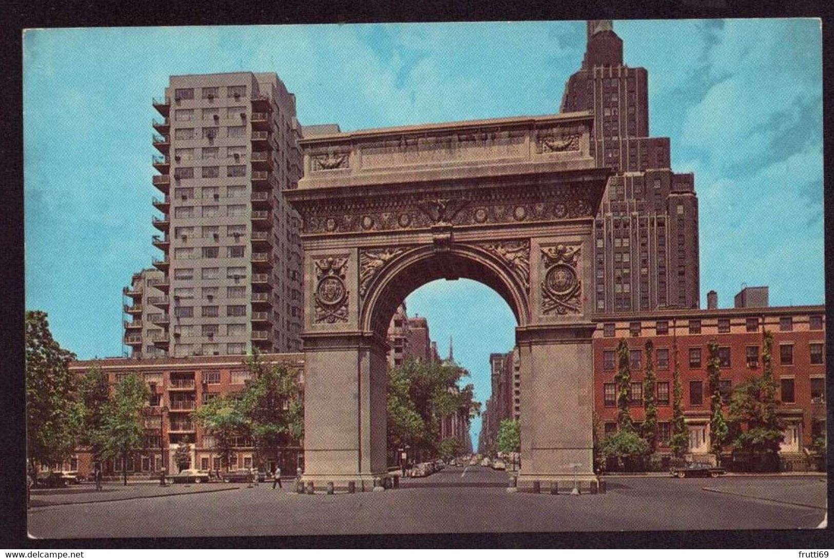 AK 016379 USA - New York City - Washington Square - The Victory Arch - Places & Squares