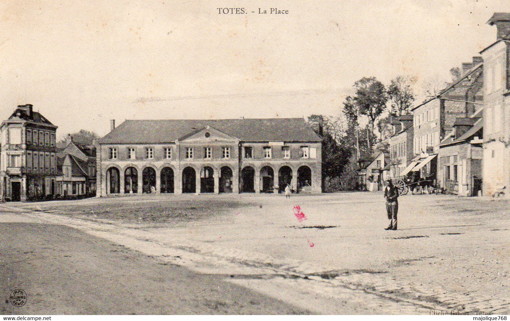 Cpa De Tôtes - La Place - - Totes