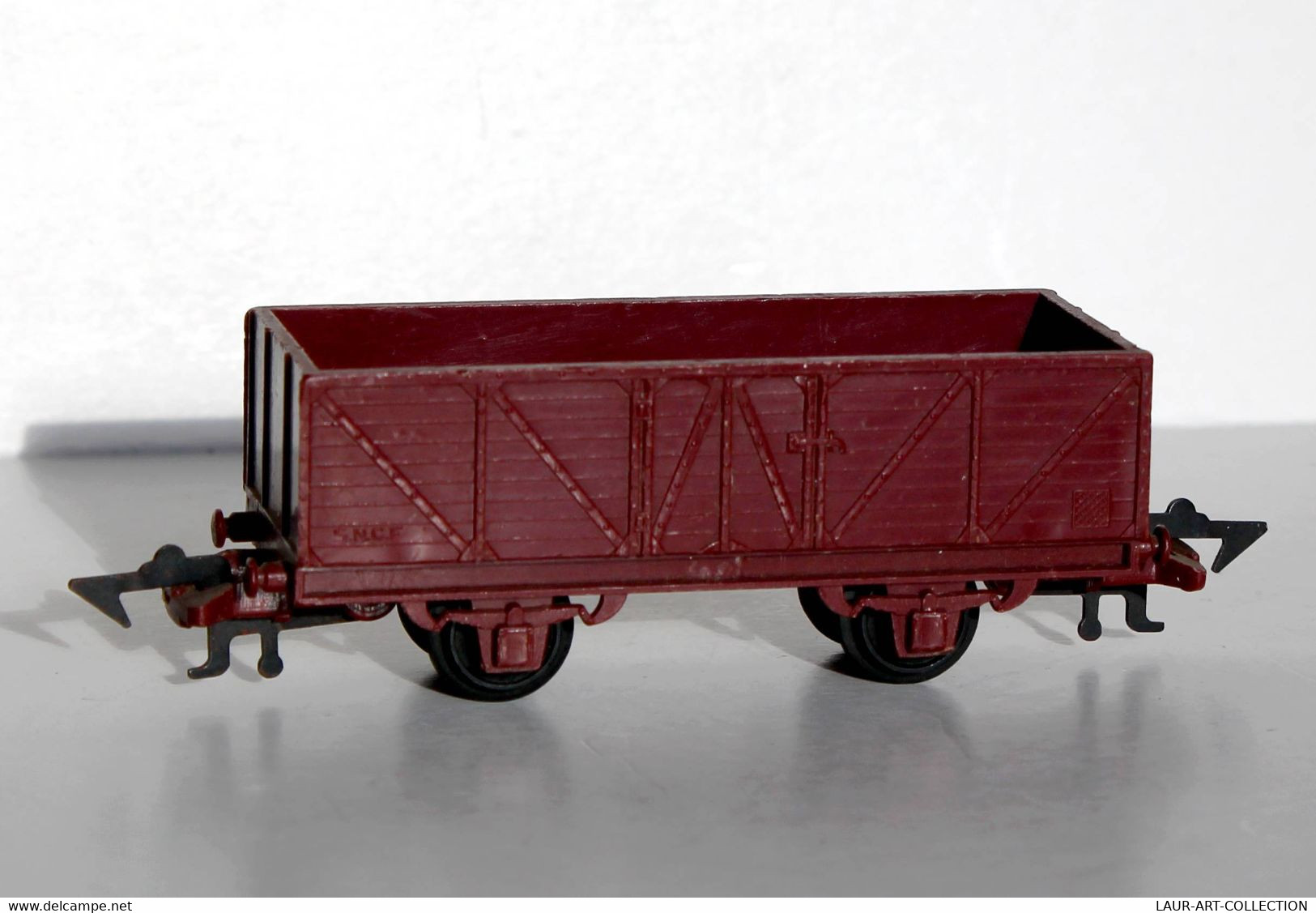 JOUEF - VOITURE / WAGON HO - DE MARCHANDISE - SNCF TP - MINIATURE - ANCIENNE MINIATURE SANS BOITE (3008.16) - Vagoni Merci