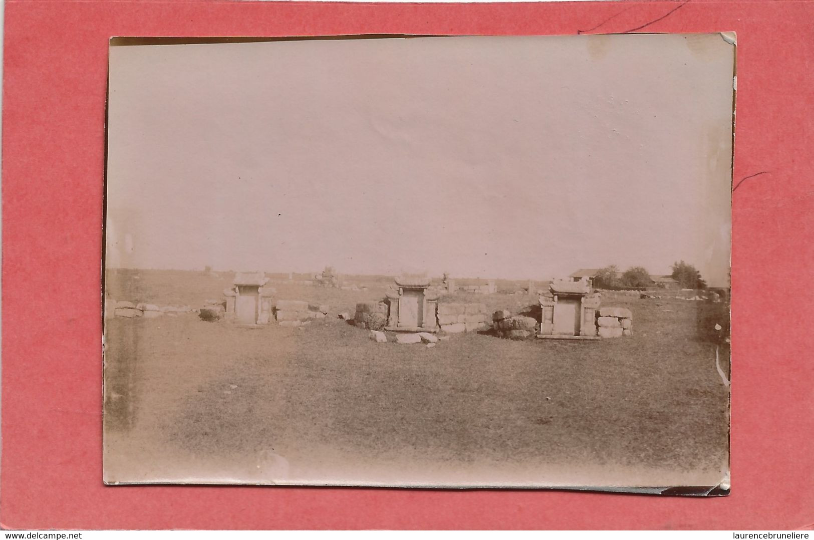 CHINE  YUNNAN   MONG  TZE  PHOTO ALBUMINE 1900  CIMETIERE DE L OUEST   CIMETIERE CHINOIS - Places