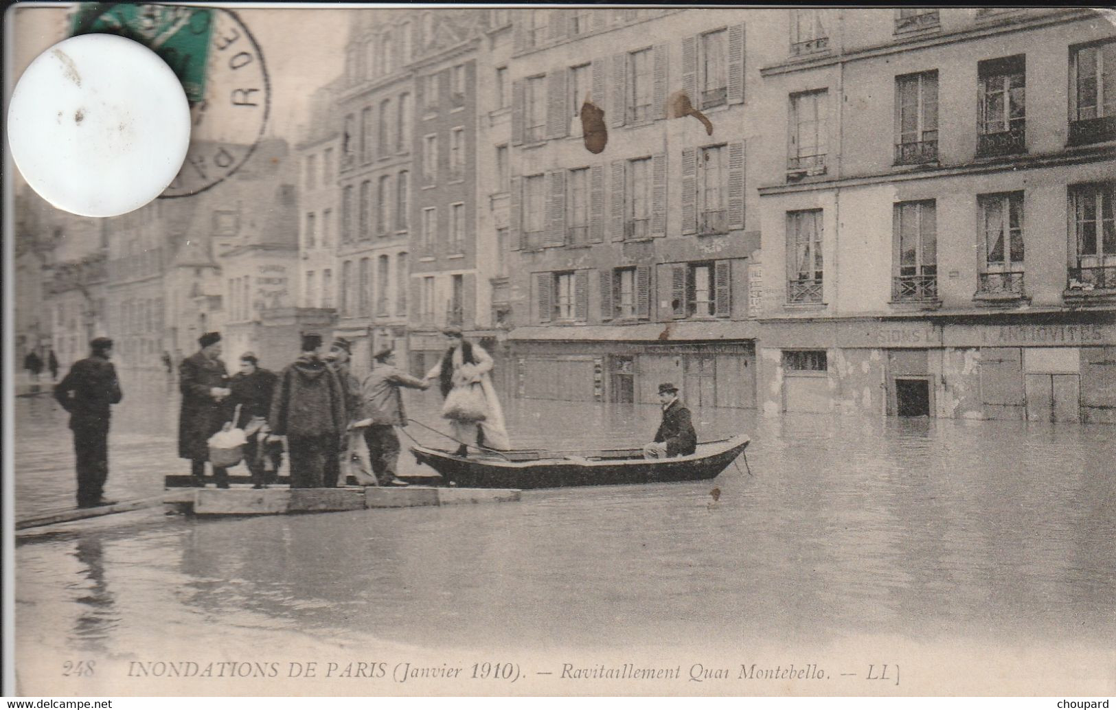 75 -  Carte Postale Ancienne De INONDATIONS DE PARIS  Ravitaillement Quai Montebello - La Crecida Del Sena De 1910