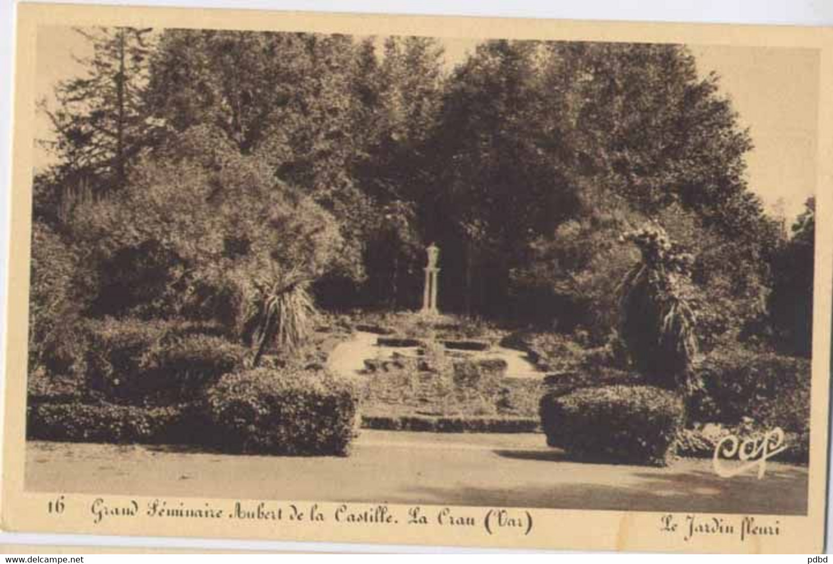 83 . La Crau . Séminaire Aubert . - La Crau