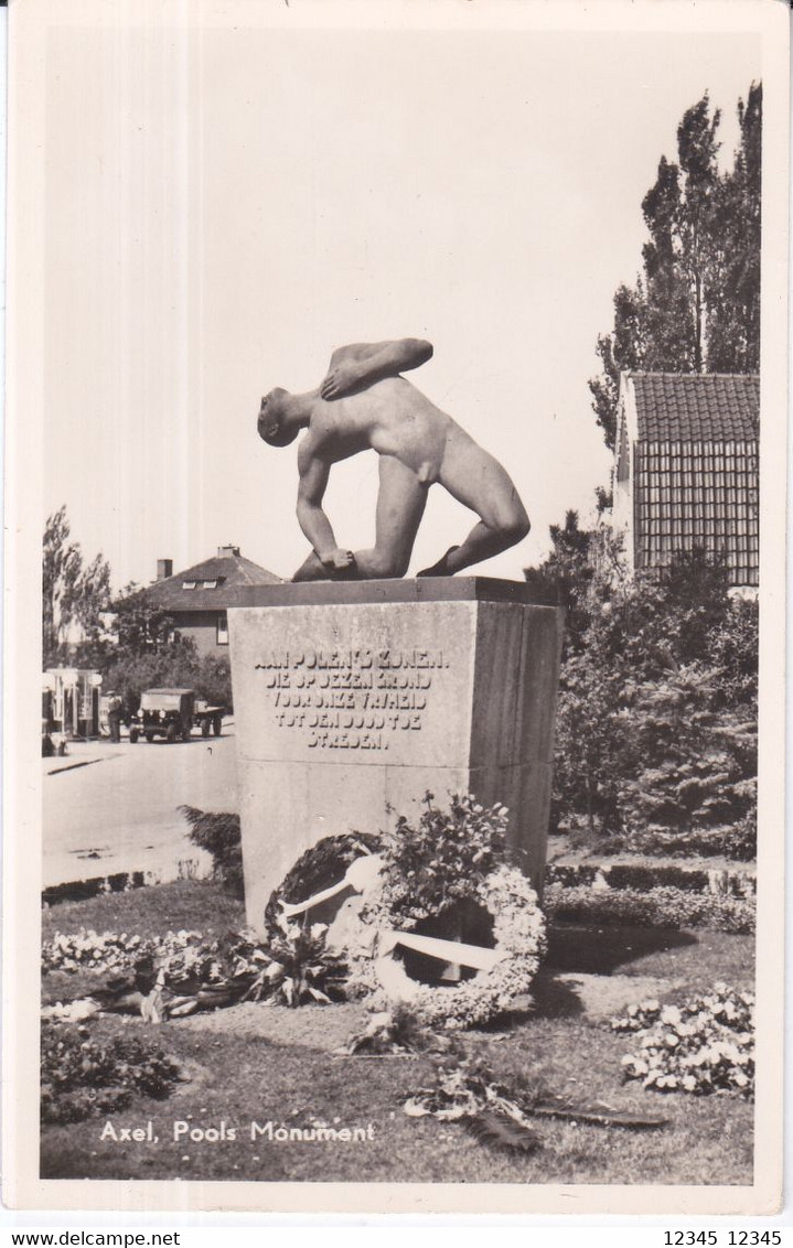 Axel, Pools Monument - Axel