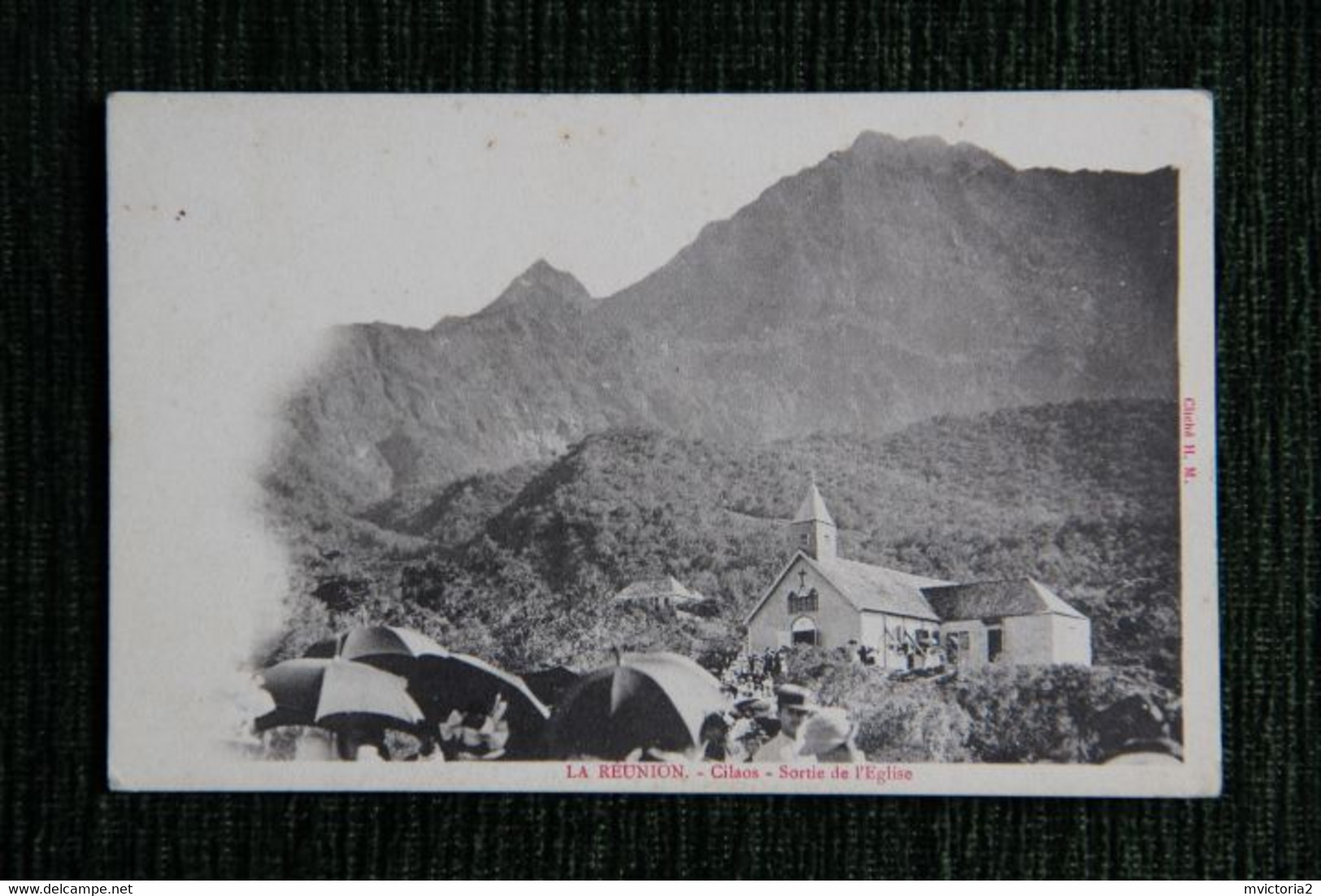 LA REUNION, CILAOS : Sortie De L'Eglise - Saint Pierre