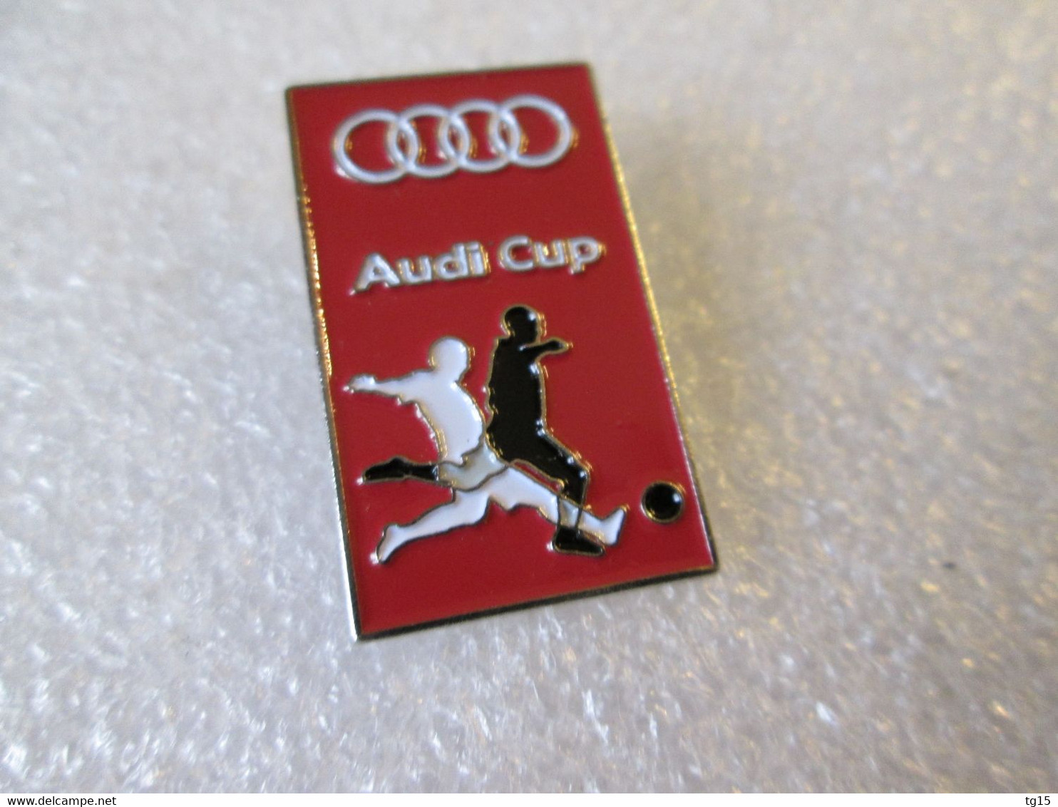 PIN'S   AUDI  CUP   FOOTBALL - Audi