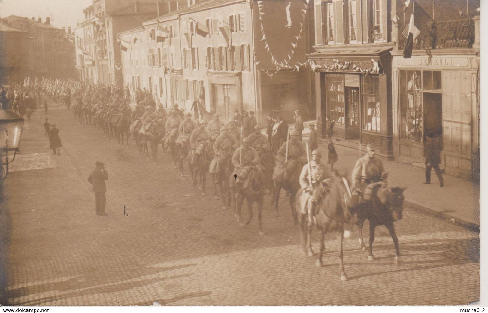 BOULAY - CARTE PHOTO - LES PREMIERS SOLDATS FRANCAIS LE 21.11.1918 - Boulay Moselle
