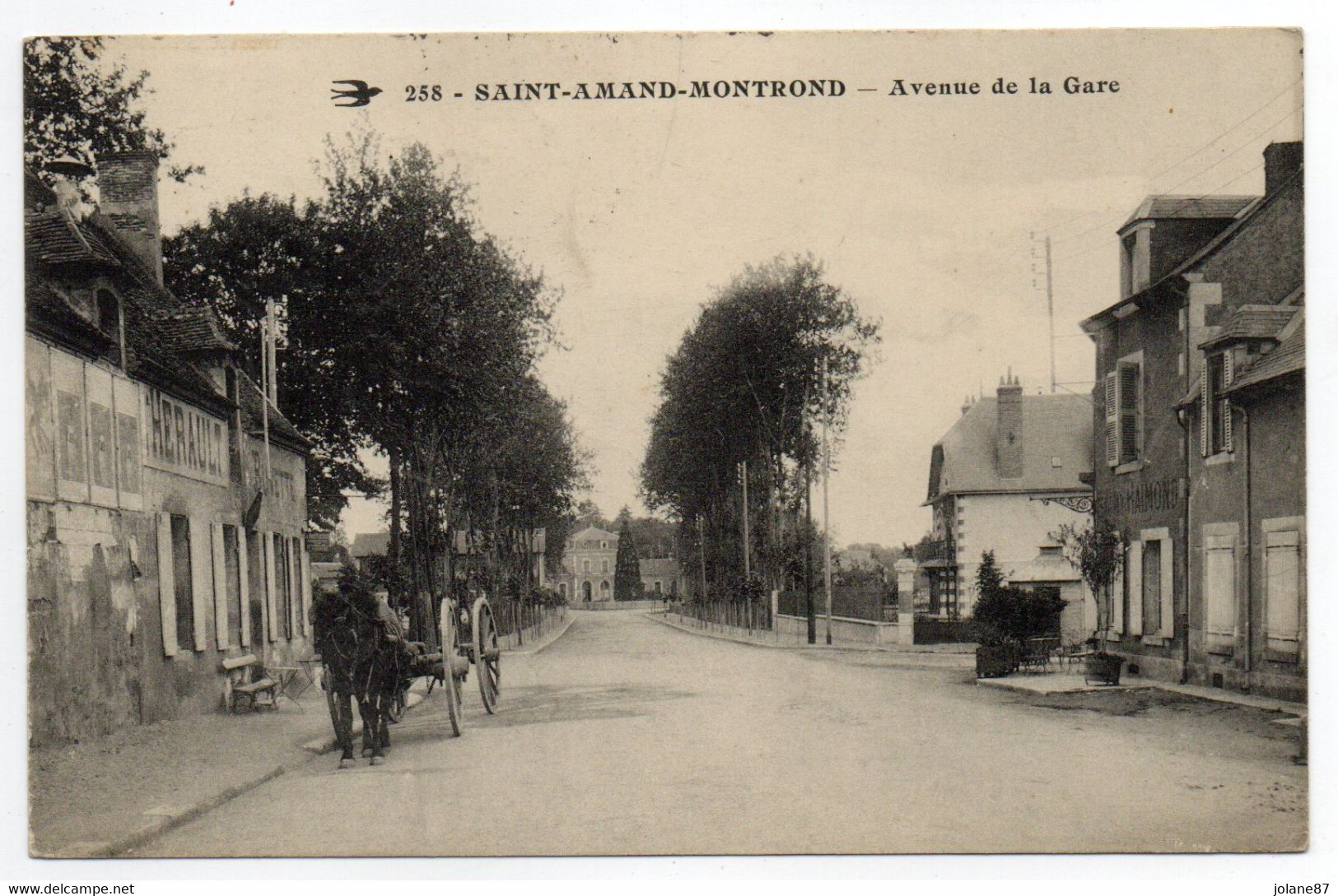 CPA   18    SAINT AMAND MONTROND    1913    AVENUE DE LA GARE - Saint-Amand-Montrond