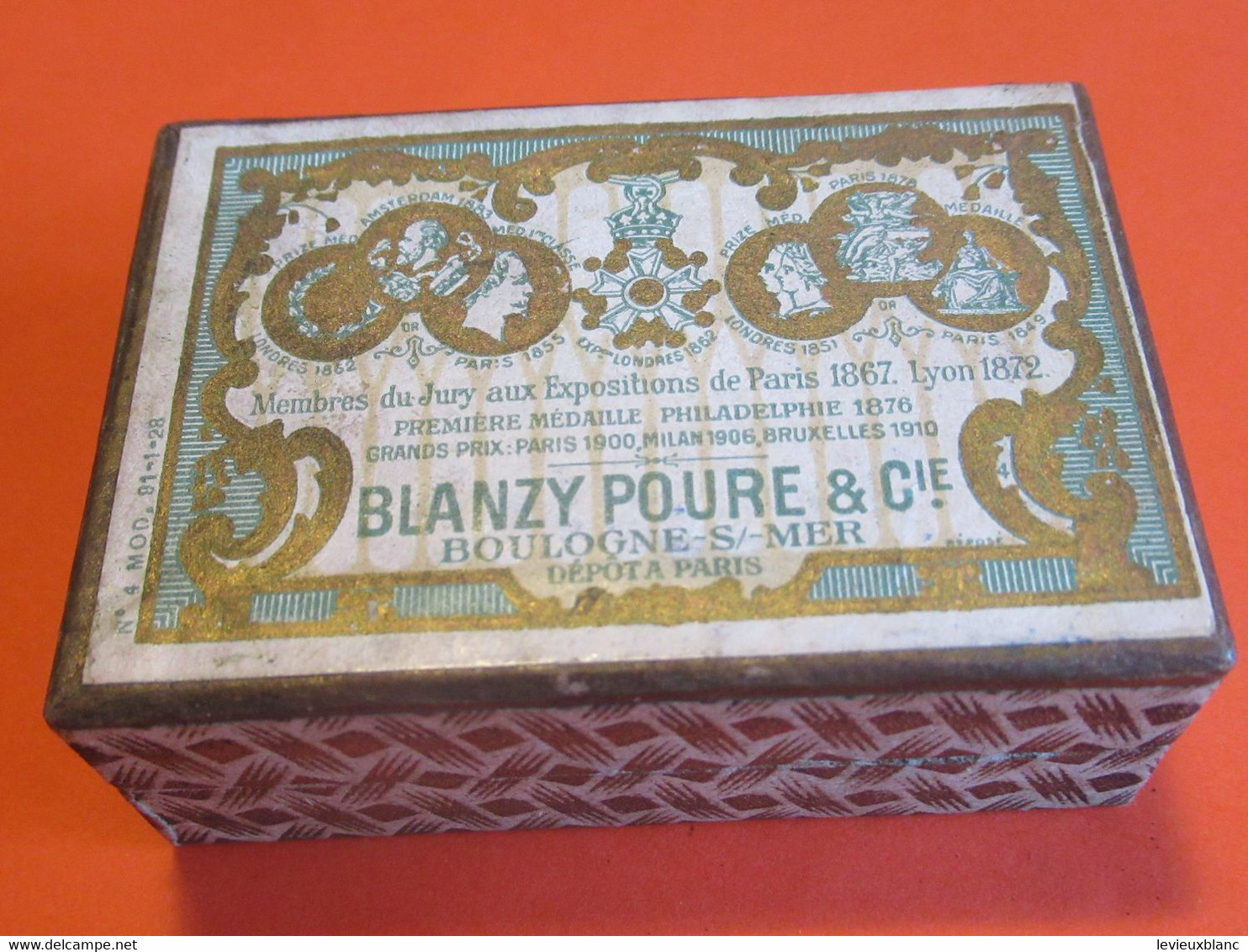 Boite De Plumes Métalliques/BLANZY POURE & Cie/Couverture Dorée-vert/Monopole/avec 35 Plumes/Boulogne/Vers 1920   CAH315 - Plumes