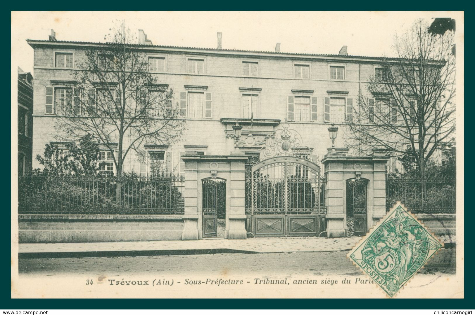 5 Cp - TREVOUX - Ancienne Porte Sous Préfecture Tribunal Vieille Tour Vue Générale Ruines Château Féodal - 1907 - Trévoux