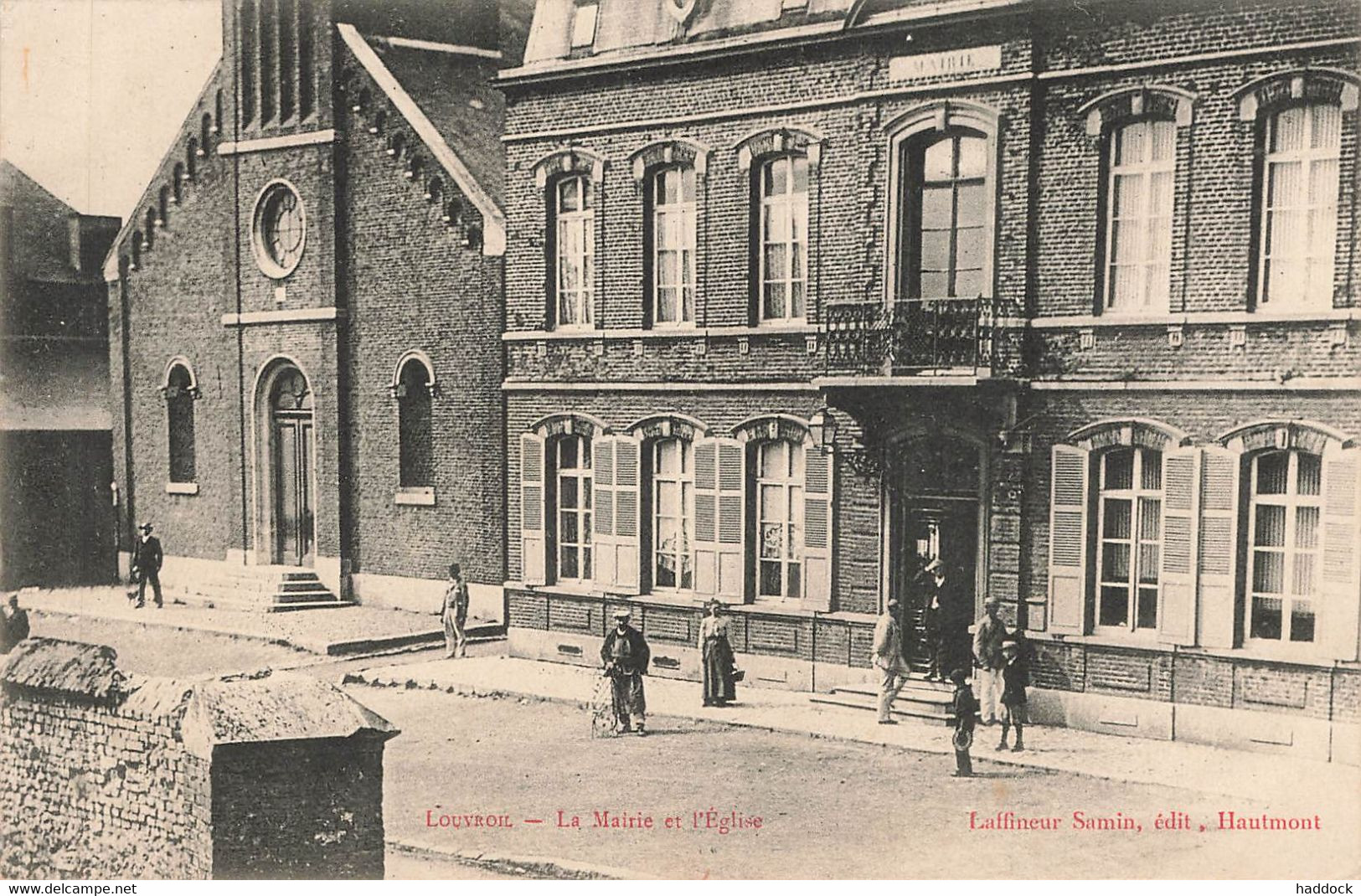 LOUVROIL : LA MAIRIE ET L'EGLISE - Louvroil