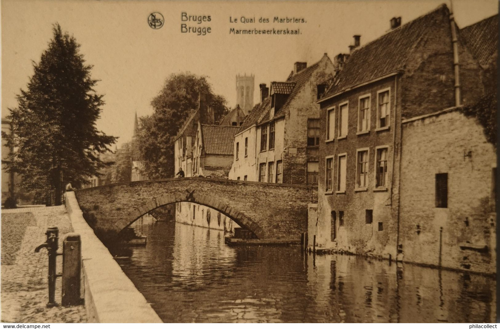 Bruges - Brugge / Met Waterpomp Le Quai Des Marbriers - Brugge