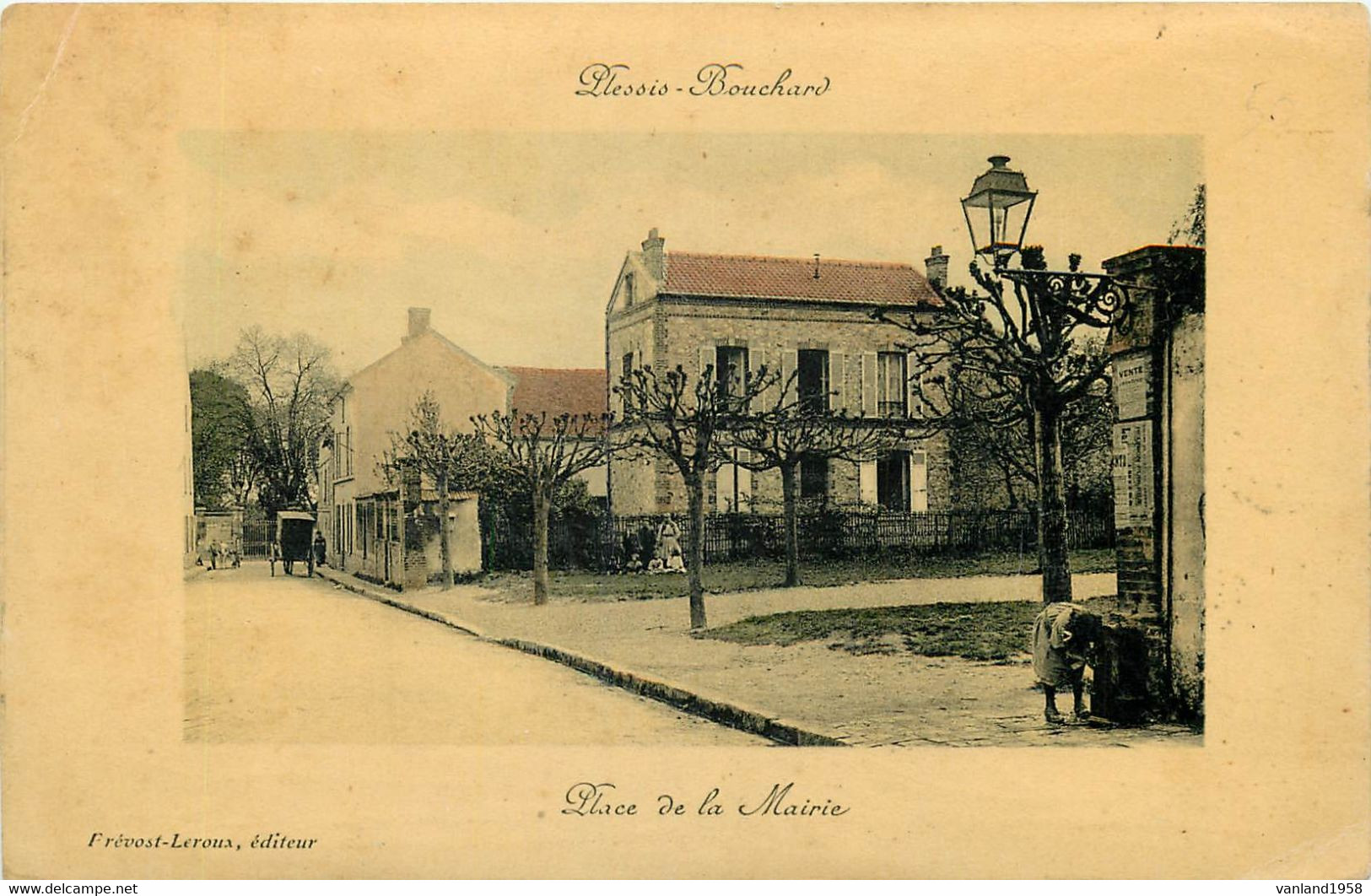 LE PLESSIS-BOUCHARD-place De La Mairie - Le Plessis Bouchard