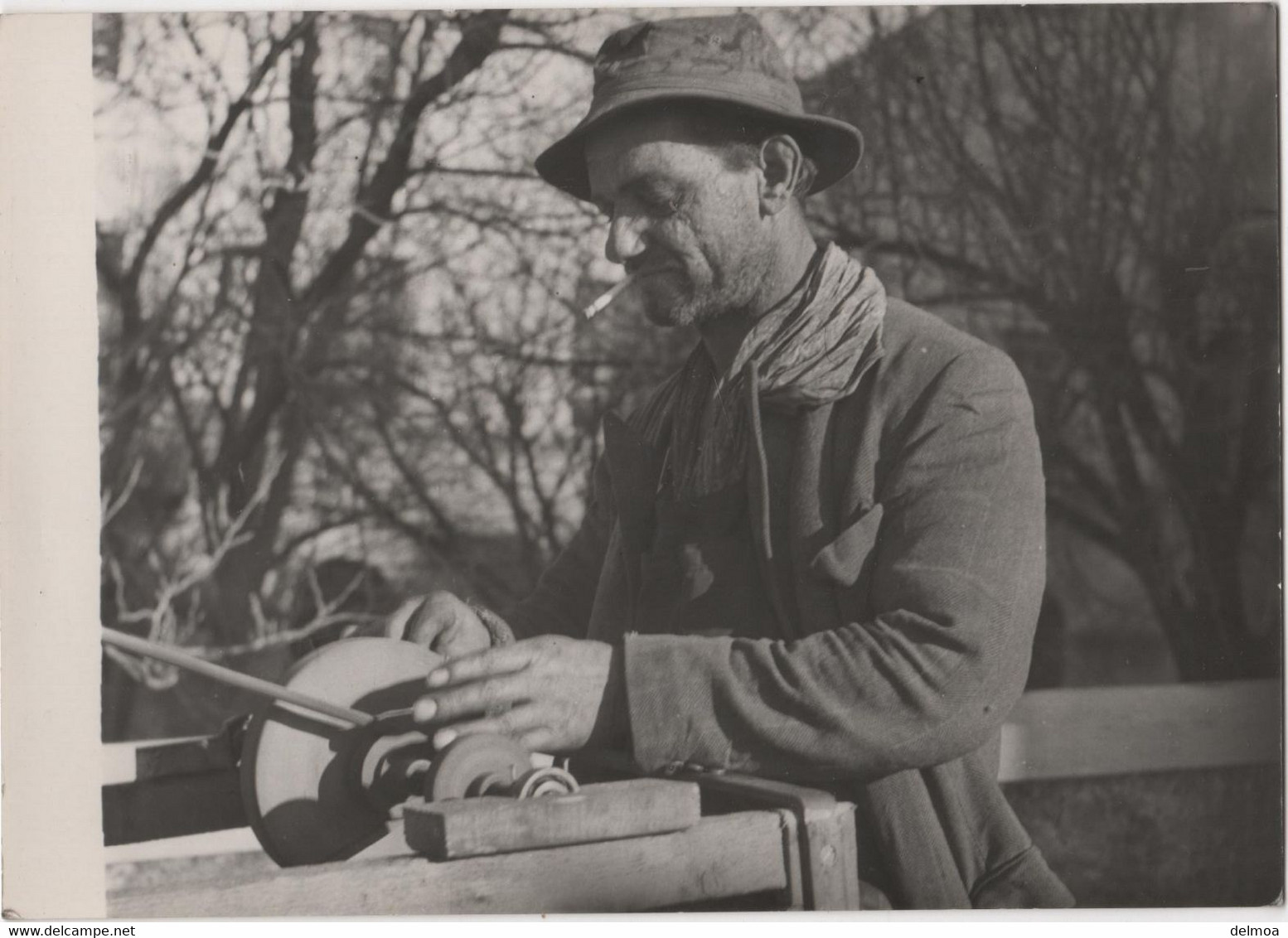 Photo Originale Métier Remouleur Ambulant Aiguiseur Couteaux Alpes De Haute Provence FORCALQUIER - Profesiones