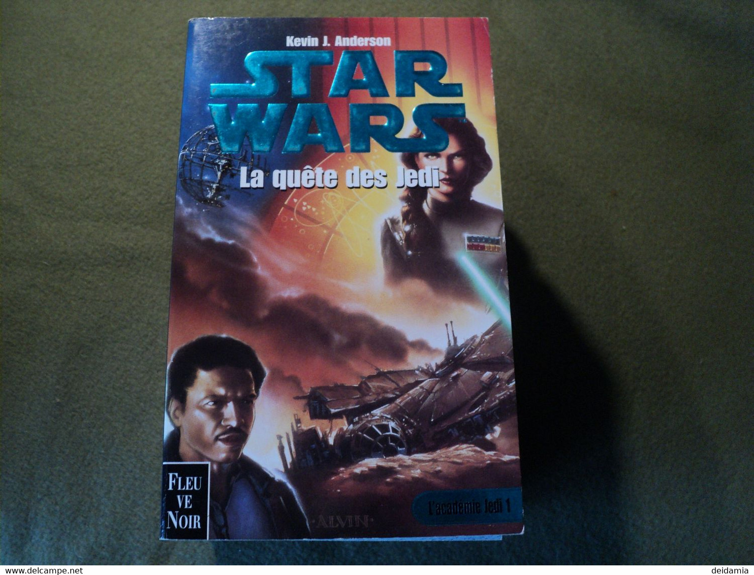 STAR WARS TOME 16. L ACADEMIE JEDI 1. LA QUETE DES JEDI. 1999. KEVIN J ANDERSON. AN 11 FLEUVE NOIR. - Presses Pocket