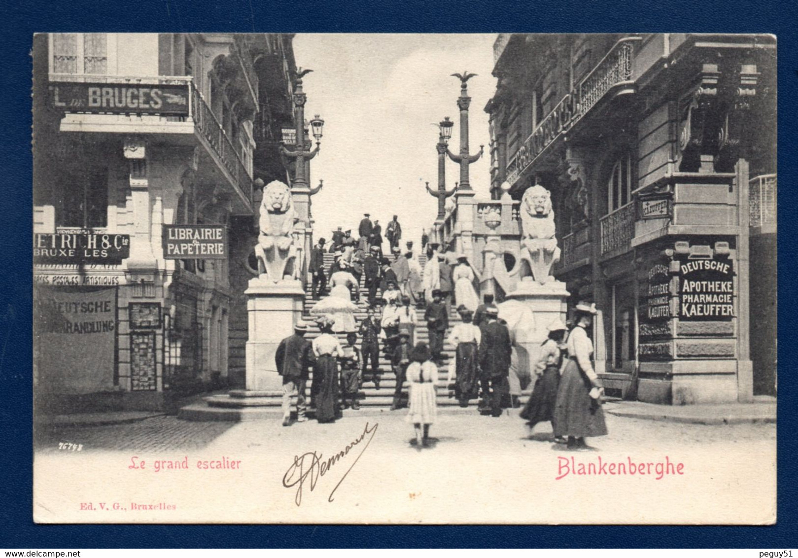 Blankenberghe. Le Grand Escalier. Pharmacie Et Librairie Allemandes. Dietrich Et Cie, Editeur De Cartes Postales. 1908 - Blankenberge