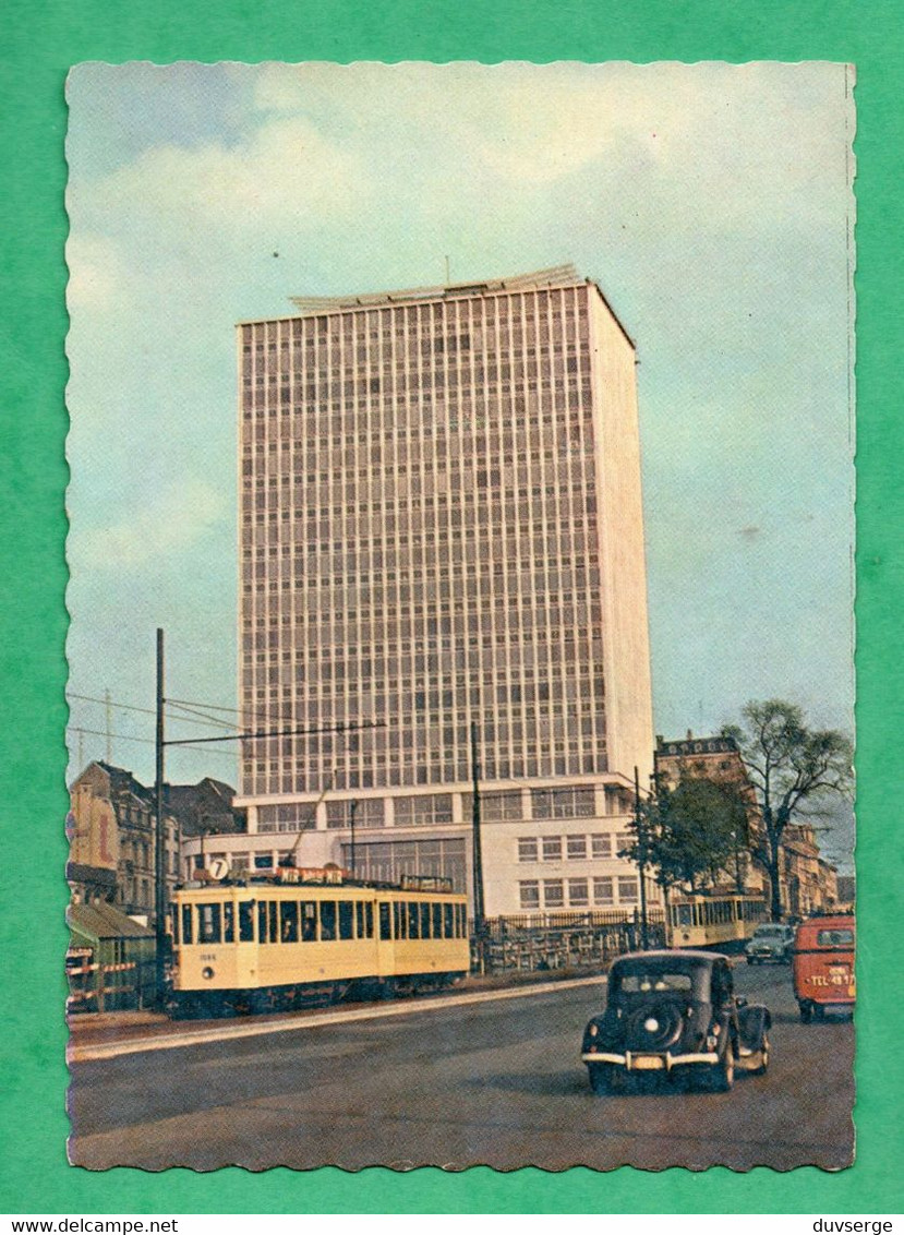 Belgique Bruxelles Building Prevoyance Sociale Avec Tramway Et Voiture Traction Citroen - Vervoer (openbaar)