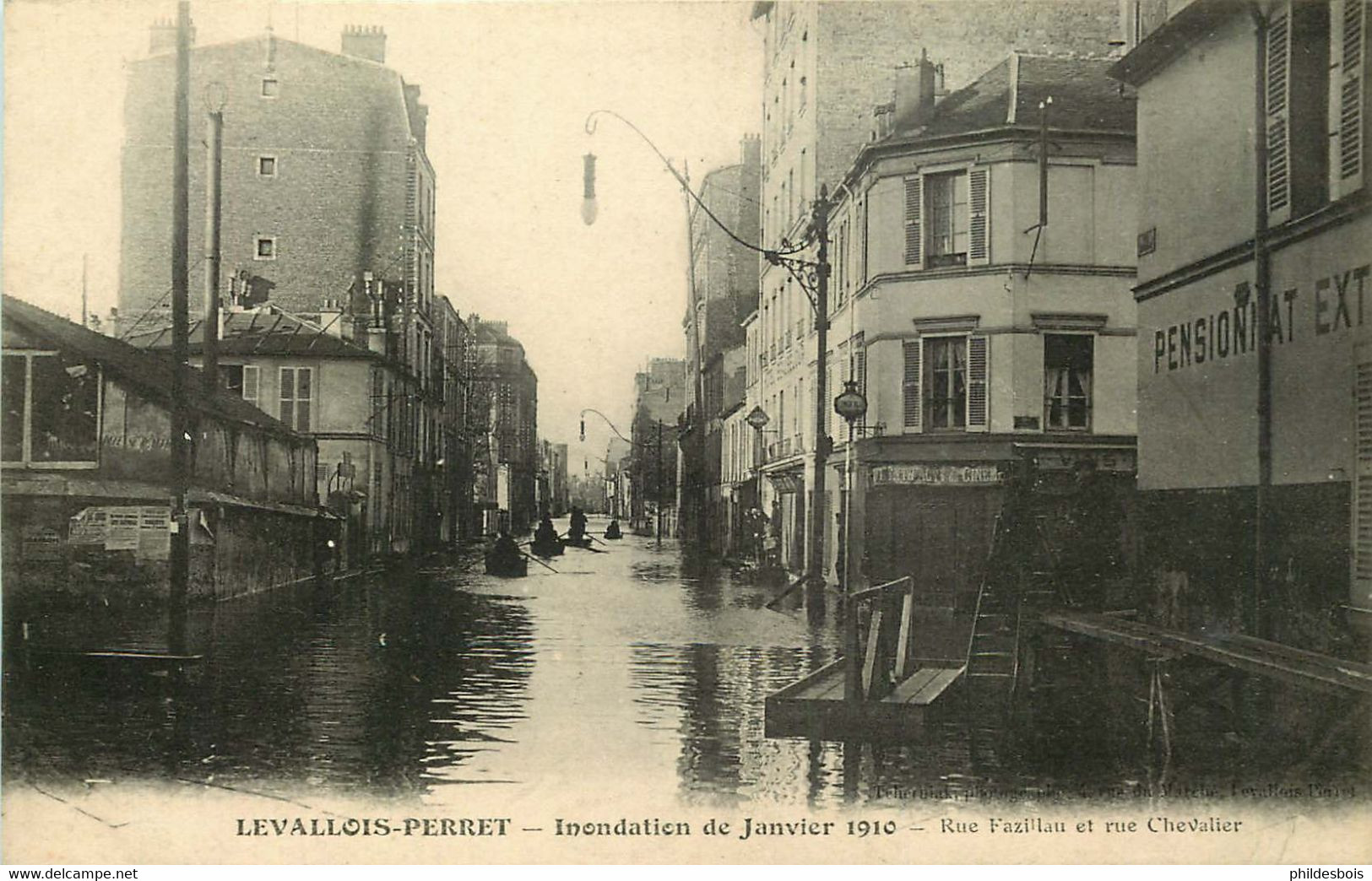 HAUTS DE SEINE  LEVALLOIS PERRET ( Inondation 1910 )  Rue Fazillau Et Rue Chevalier - Levallois Perret