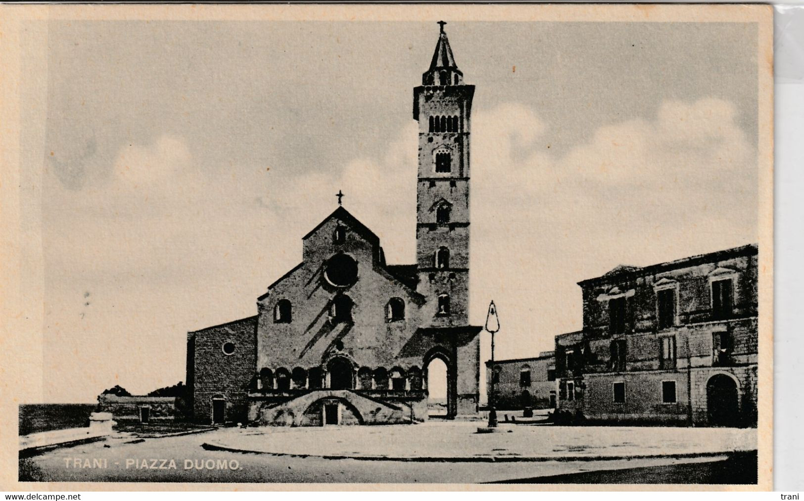 TRANI - Piazza Duomo -  Cartolina Orignale Anni '50 - NUOVA - - Trani