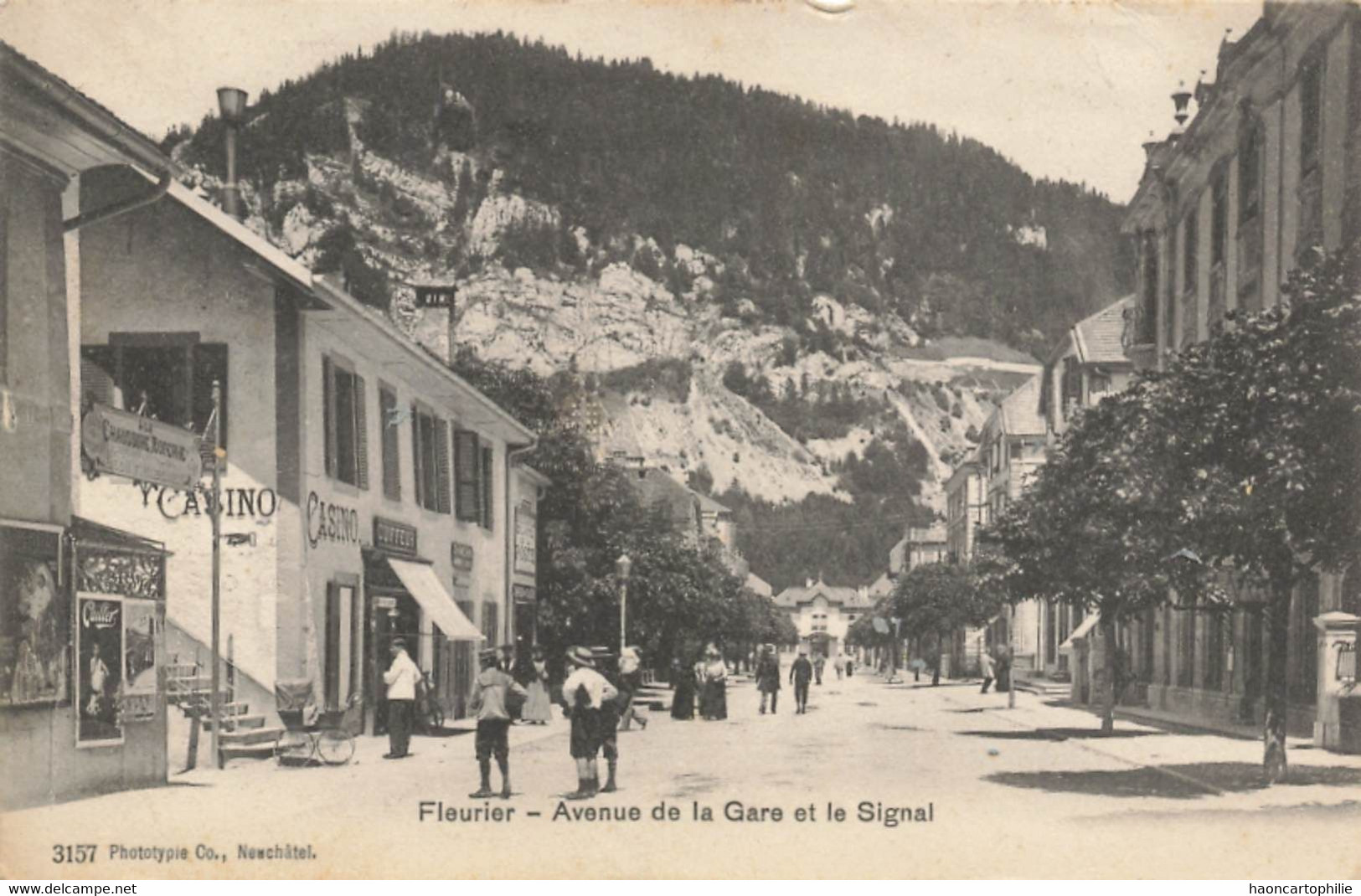 Fleurier  Avenue De La Gare - Fleurier