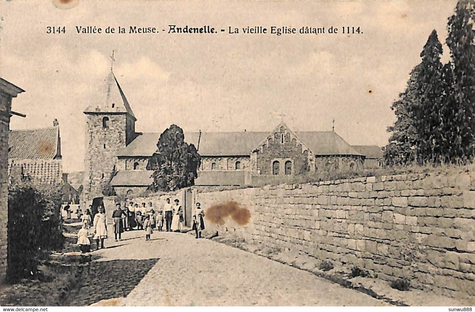 Andenelle -  La Vieille Eglise Datant De 1114 (animée...taches) - Andenne