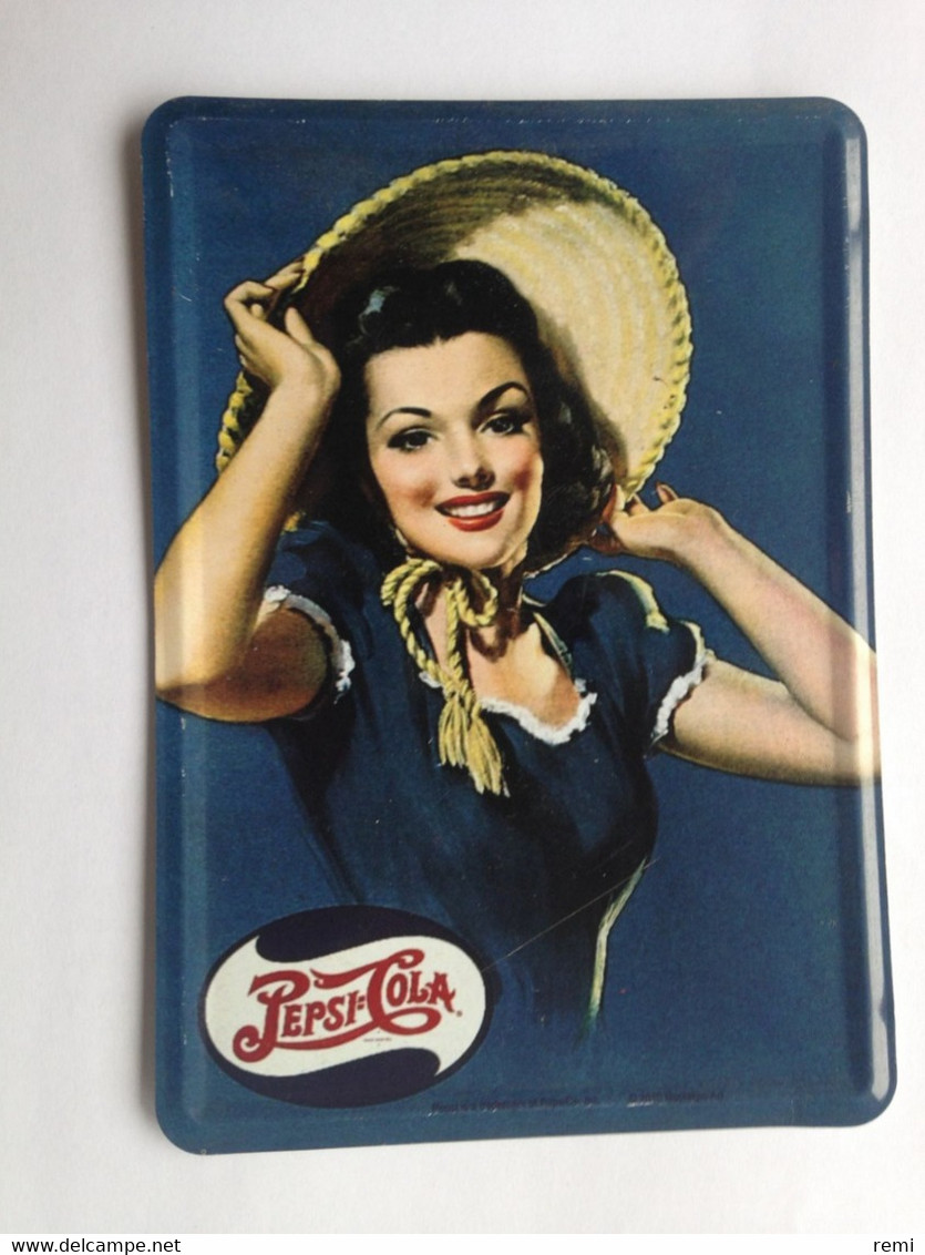 Plaque Publicitaire En Tôle Peinte PEPSI COLA Pin Up - Plaques En Tôle (après 1960)